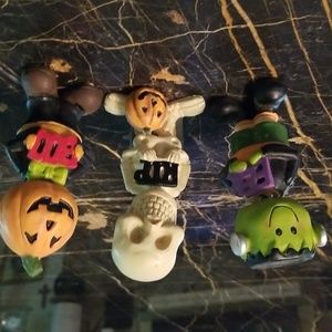 Halloween bobble heads
